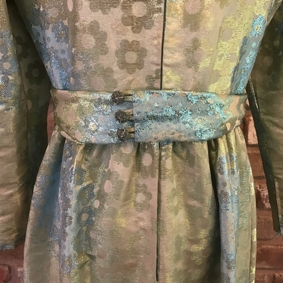 VINTAGE Woman’s 50’s 60’s Exquisite Metallic Scoop Neck Long Sleeve Evening Gown - Picture 9 of 12